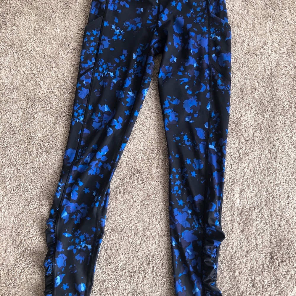 Lululemon Athletica Legging with Pockets
